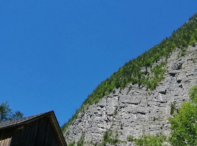 Haus Waldbach بيت للعطل