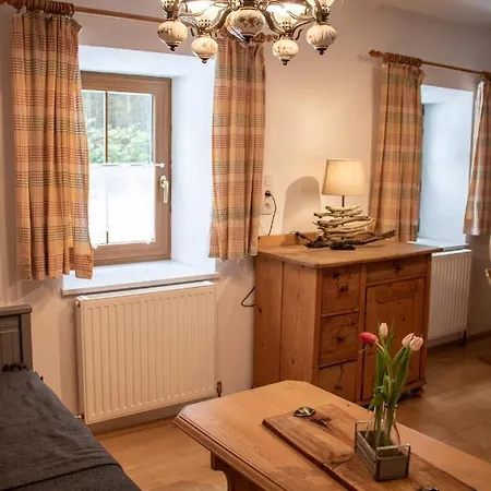 Haus Waldbach Holiday home Hallstatt